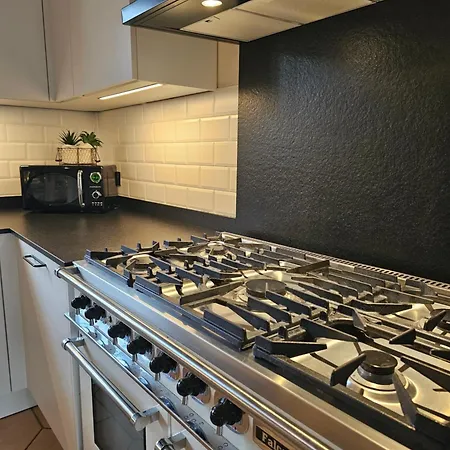 Familiale La Du Champ De L'eau Avec Sauna Jacuzzi Proche De Et Paris 别墅 克雷西拉沙佩勒